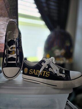 New Orleans Saints Canvas Shoes - Women Size 8.5